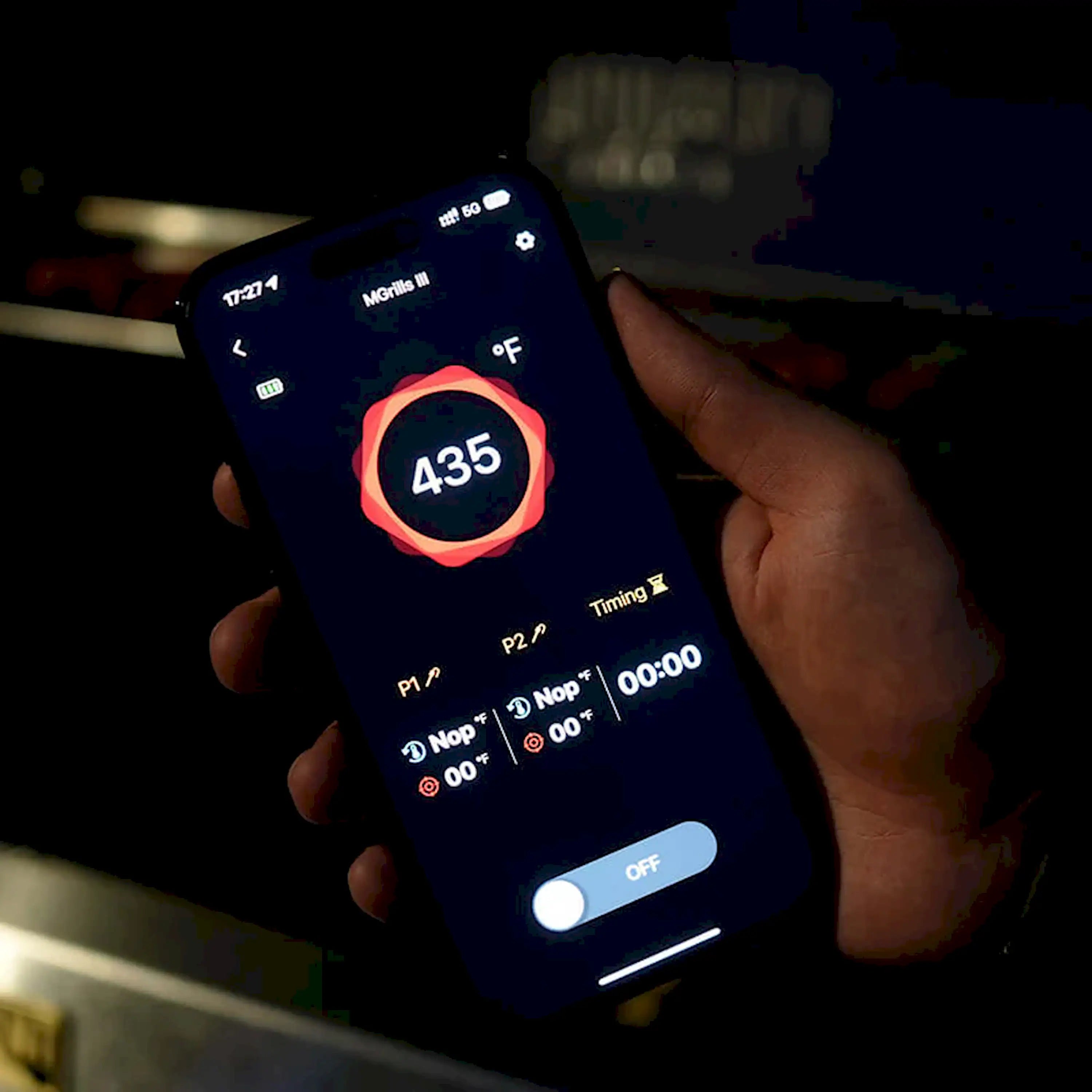 Monument Grills Eminence E605 Gas Grill in Stainless Steel with 6 Burners