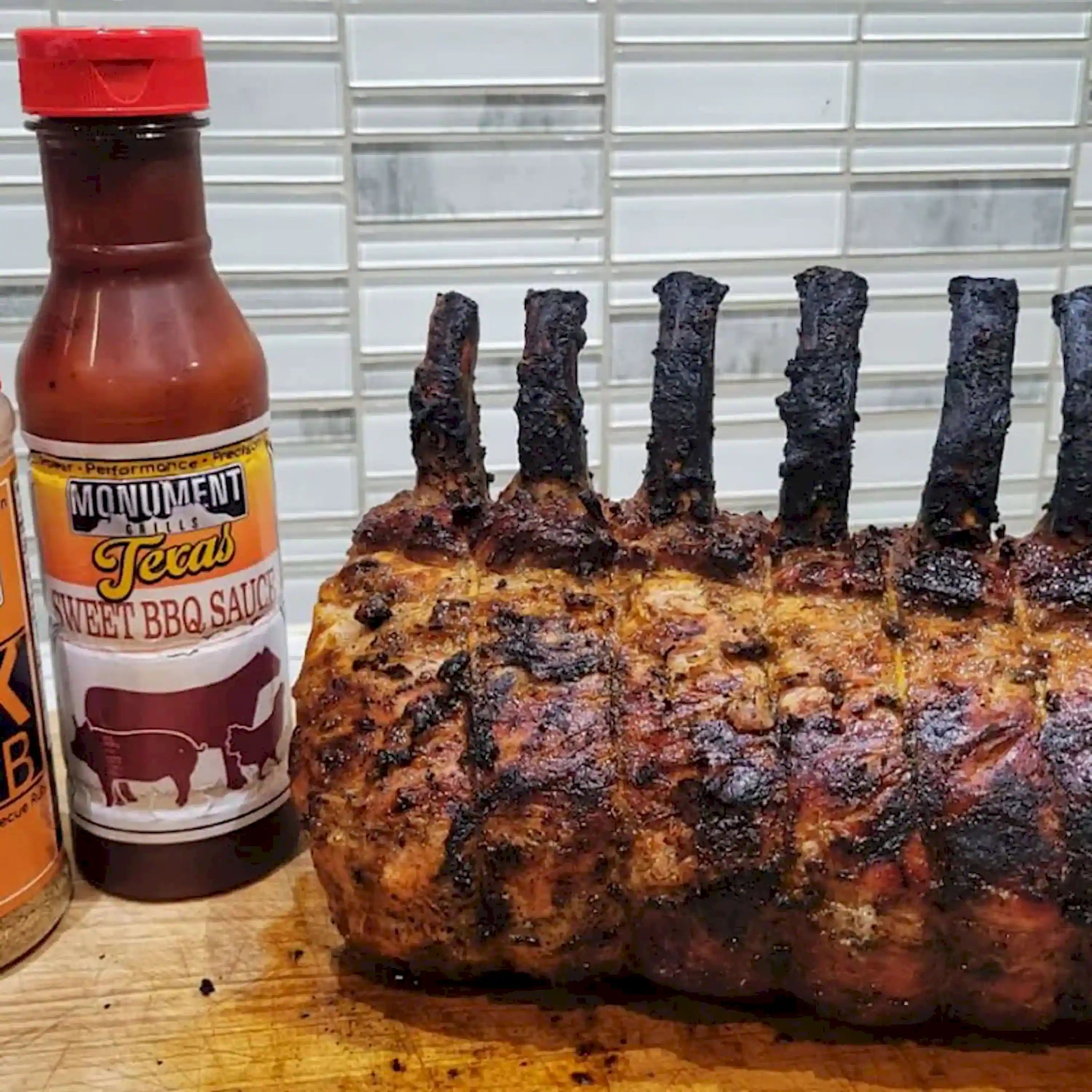 Monument Grills Classic 35633B Infrared Propane Gas Grill in Blue with 4 Burners