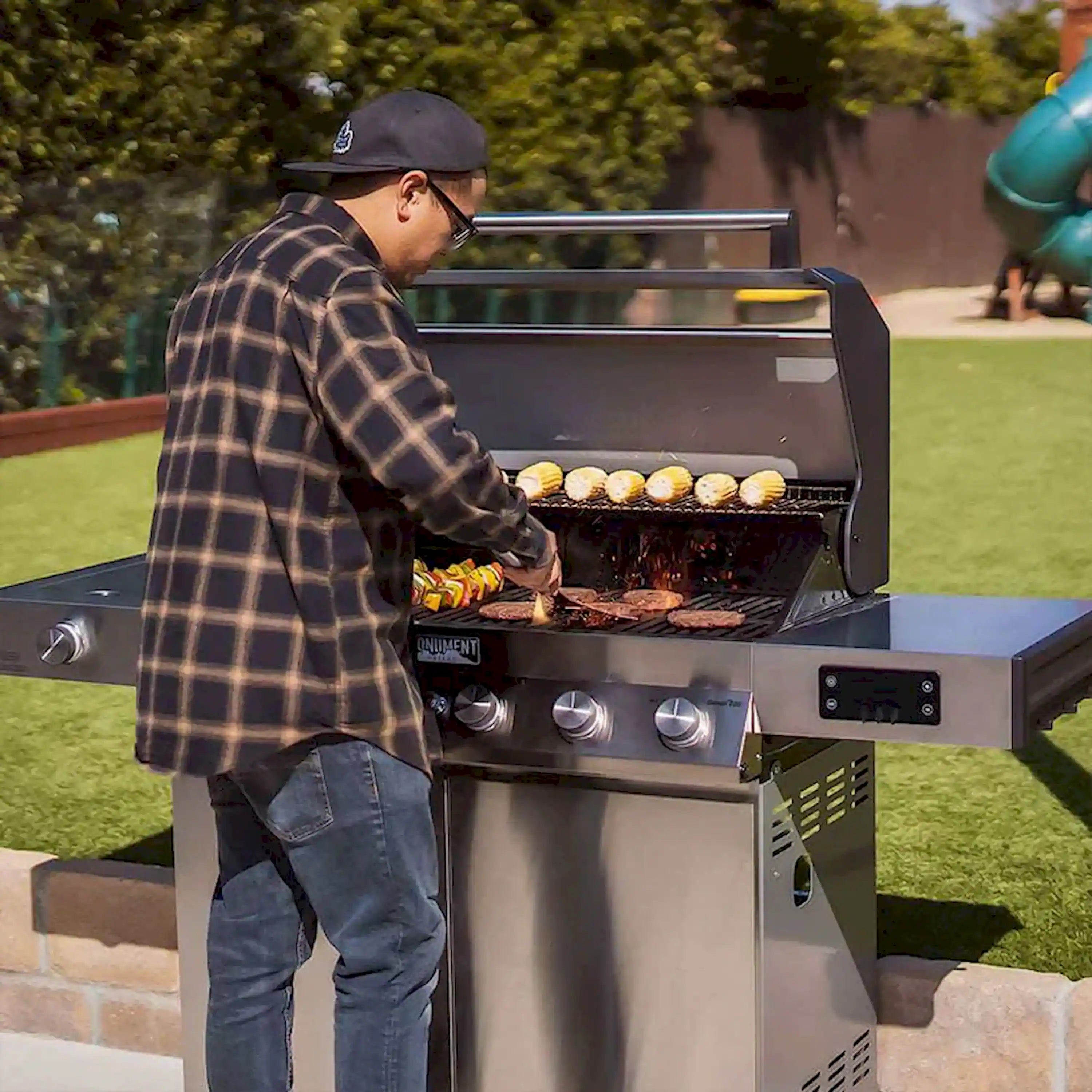 Monument Grills Denali 605 Smart Gas Grill in Stainless Steel with 6 Burners