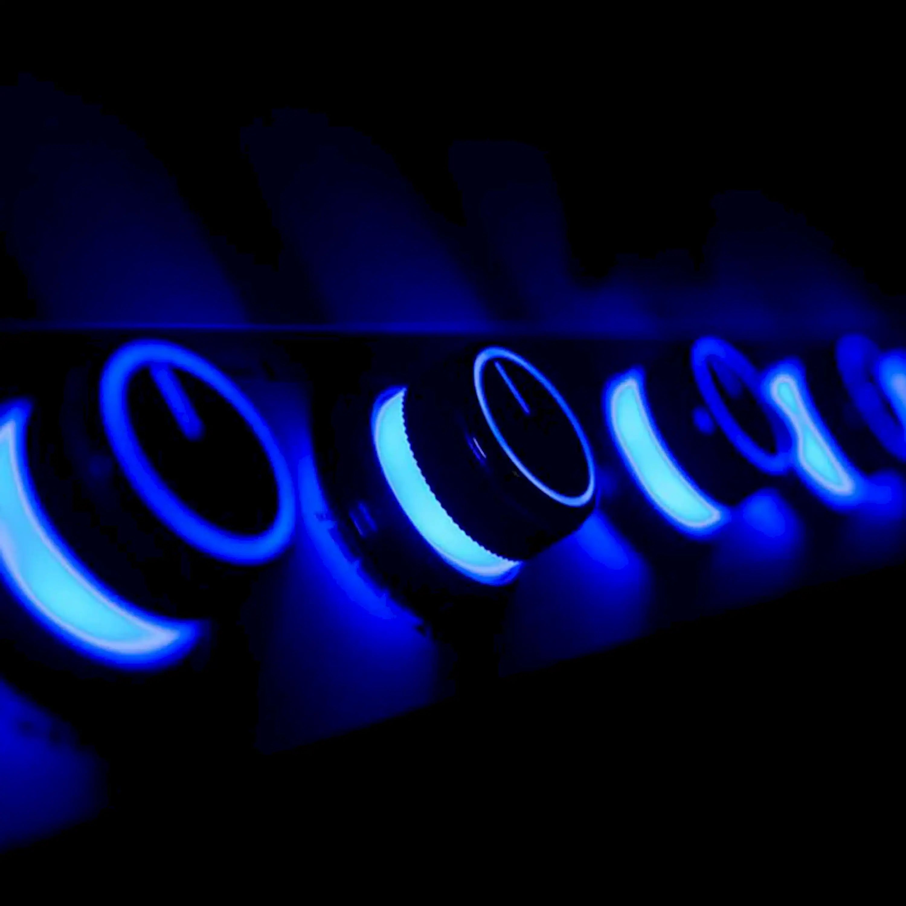 Monument Grills Classic 24367 Infrared Propane Gas Grill in Stainless Steel with 4 Burners & 2 Side Burners