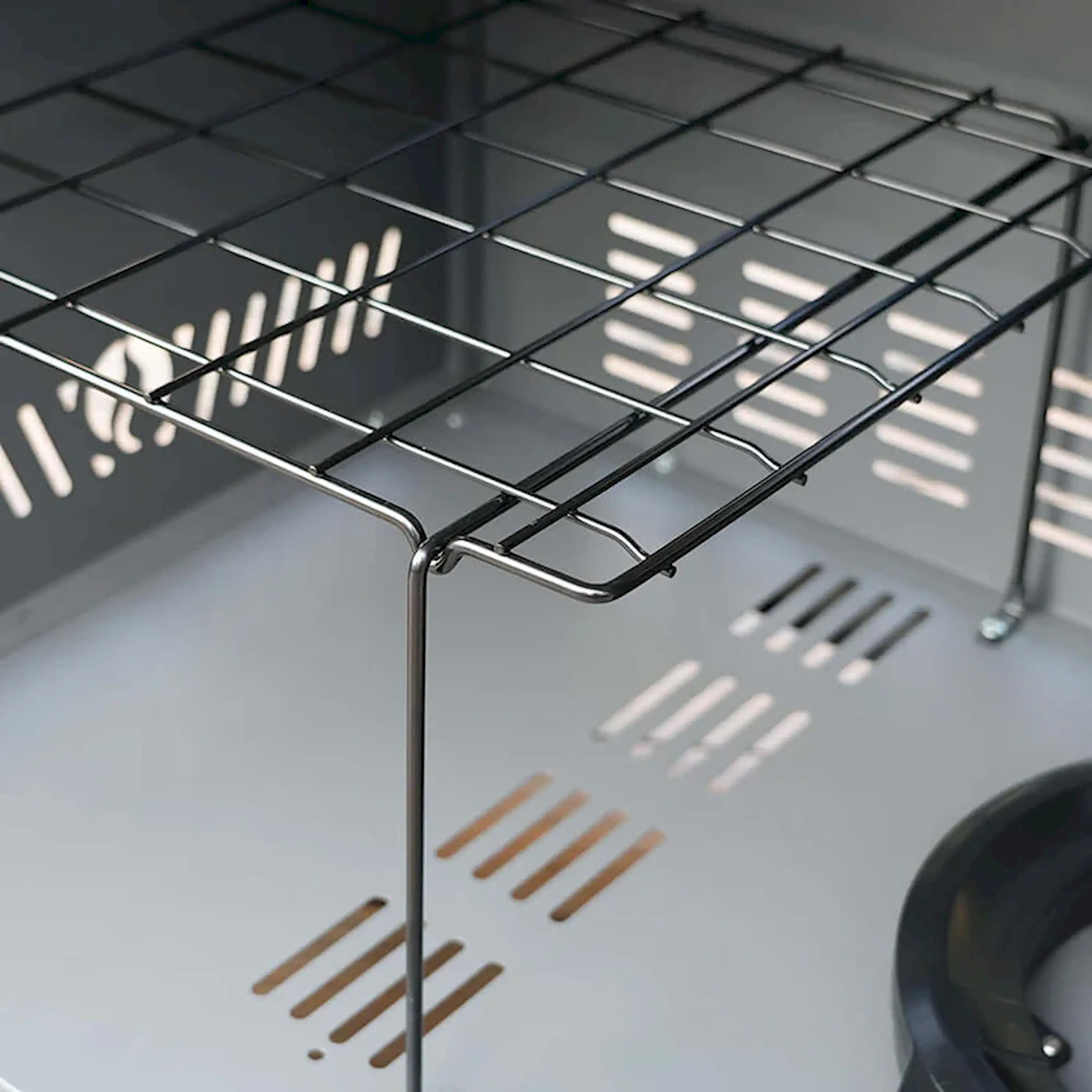 Monument Grills Eminence E605 Gas Grill in Stainless Steel with 6 Burners