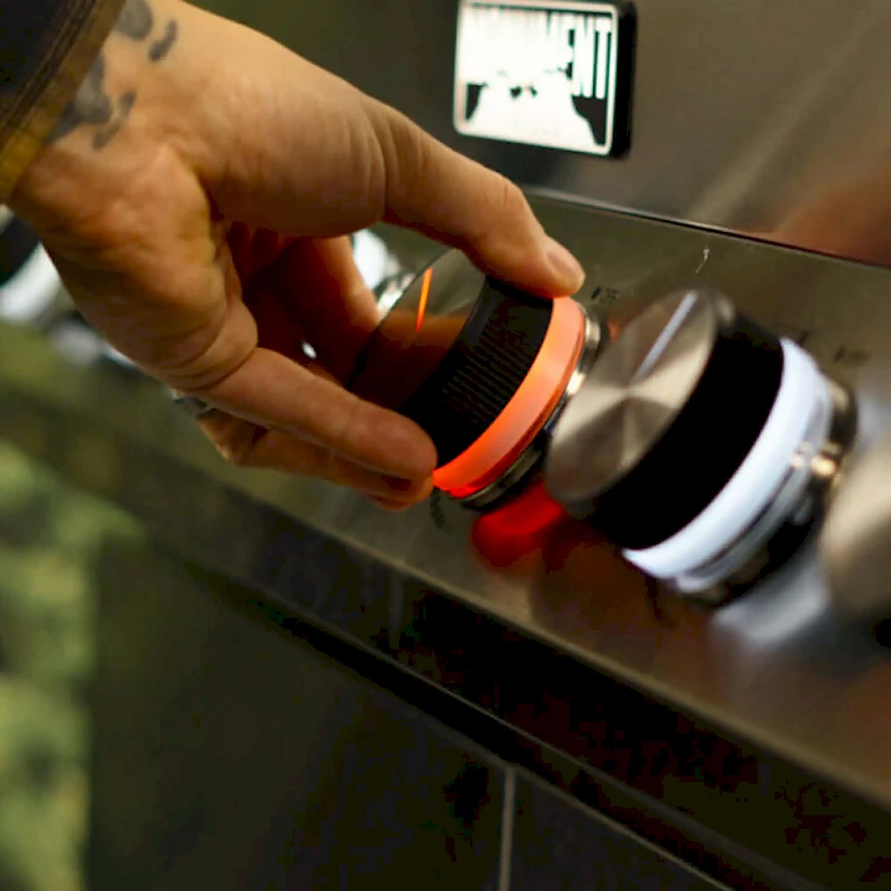 Monument Grills Denali 605 Smart Gas Grill in Stainless Steel with 6 Burners