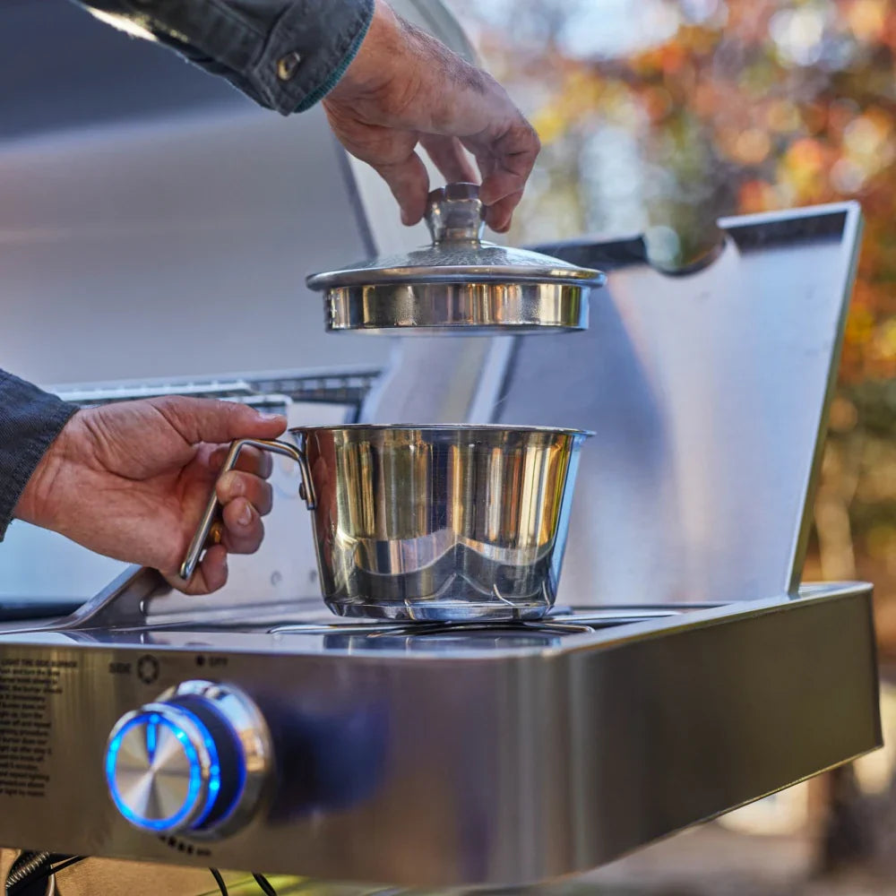 Monument Grills Classic 77352 Propane Gas Grilll in Stainless Steel with 6 Burners