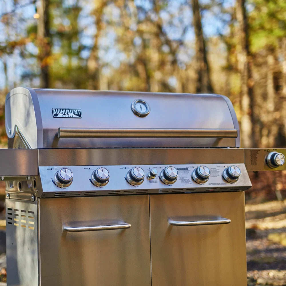 Monument Grills Classic 77352 Propane Gas Grilll in Stainless Steel with 6 Burners
