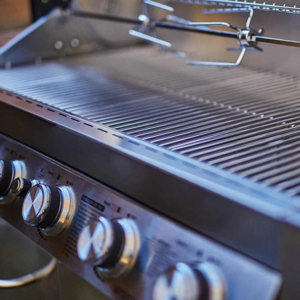 Monument Grills Classic 77352 Propane Gas Grilll in Stainless Steel with 6 Burners